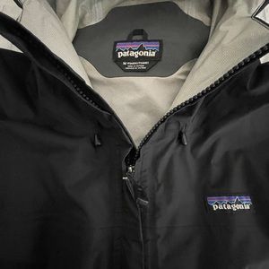 Women’s Patagonia Rain Shell Jacket